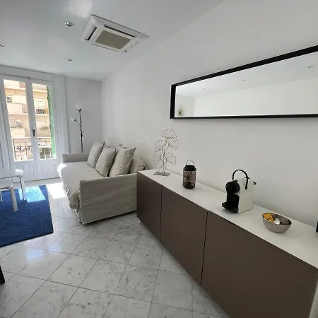 Quartier Magnifique 2 Pieces Lägenhet *